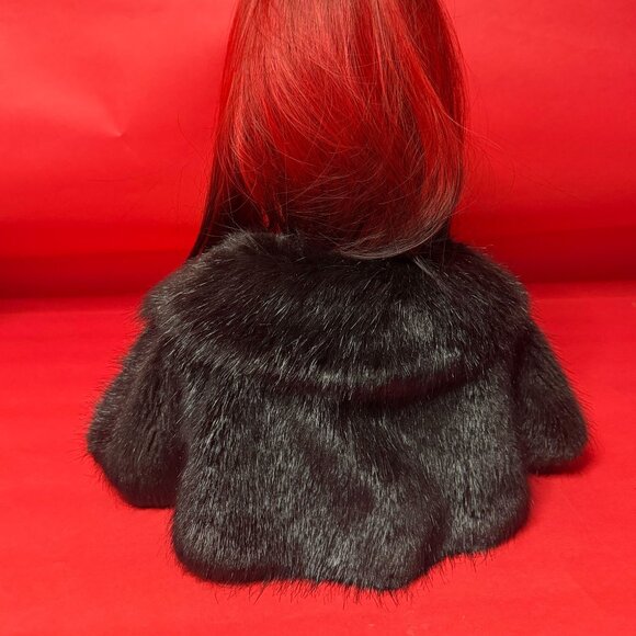 Vintage Brown Fur Collar by Ruyi: Layer Up Your Retro Winter Vibes - Picture 10 of 12